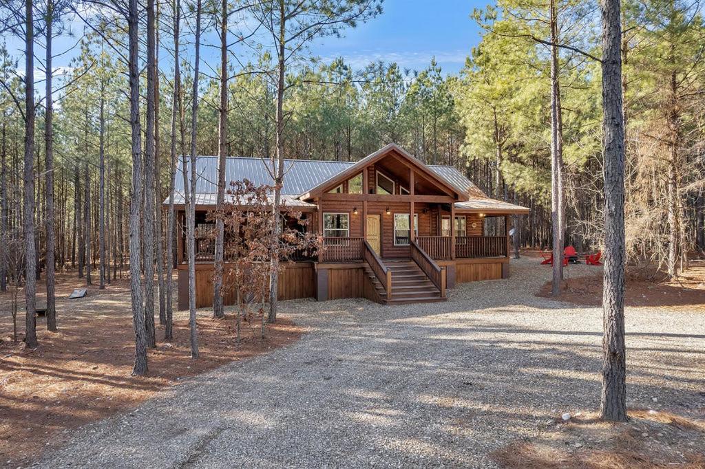 Large Luxury 2Br Cabin W Hot Tub Double Trouble Was Designed For Fun Comfort And Memories Minutes From Buzzling Hochatown And Beautiful Beaver Bend State Park Broken Bow Exteriör bild