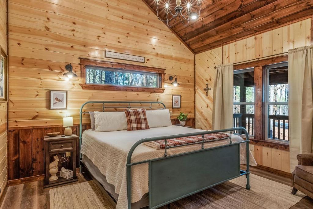 Large Luxury 2Br Cabin W Hot Tub Double Trouble Was Designed For Fun Comfort And Memories Minutes From Buzzling Hochatown And Beautiful Beaver Bend State Park Broken Bow Exteriör bild