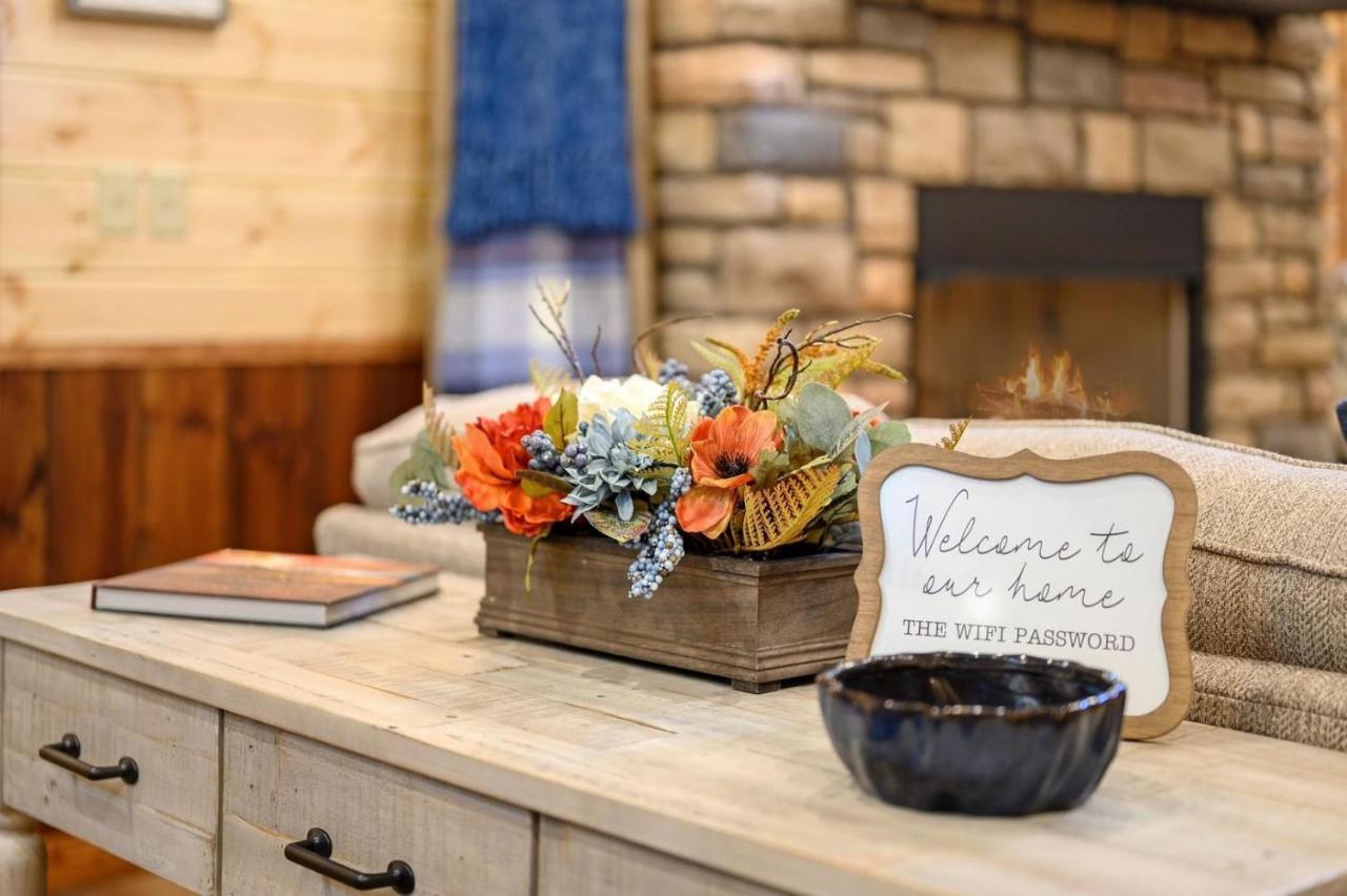 Large Luxury 2Br Cabin W Hot Tub Double Trouble Was Designed For Fun Comfort And Memories Minutes From Buzzling Hochatown And Beautiful Beaver Bend State Park Broken Bow Exteriör bild