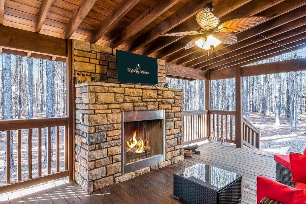 Large Luxury 2Br Cabin W Hot Tub Double Trouble Was Designed For Fun Comfort And Memories Minutes From Buzzling Hochatown And Beautiful Beaver Bend State Park Broken Bow Exteriör bild