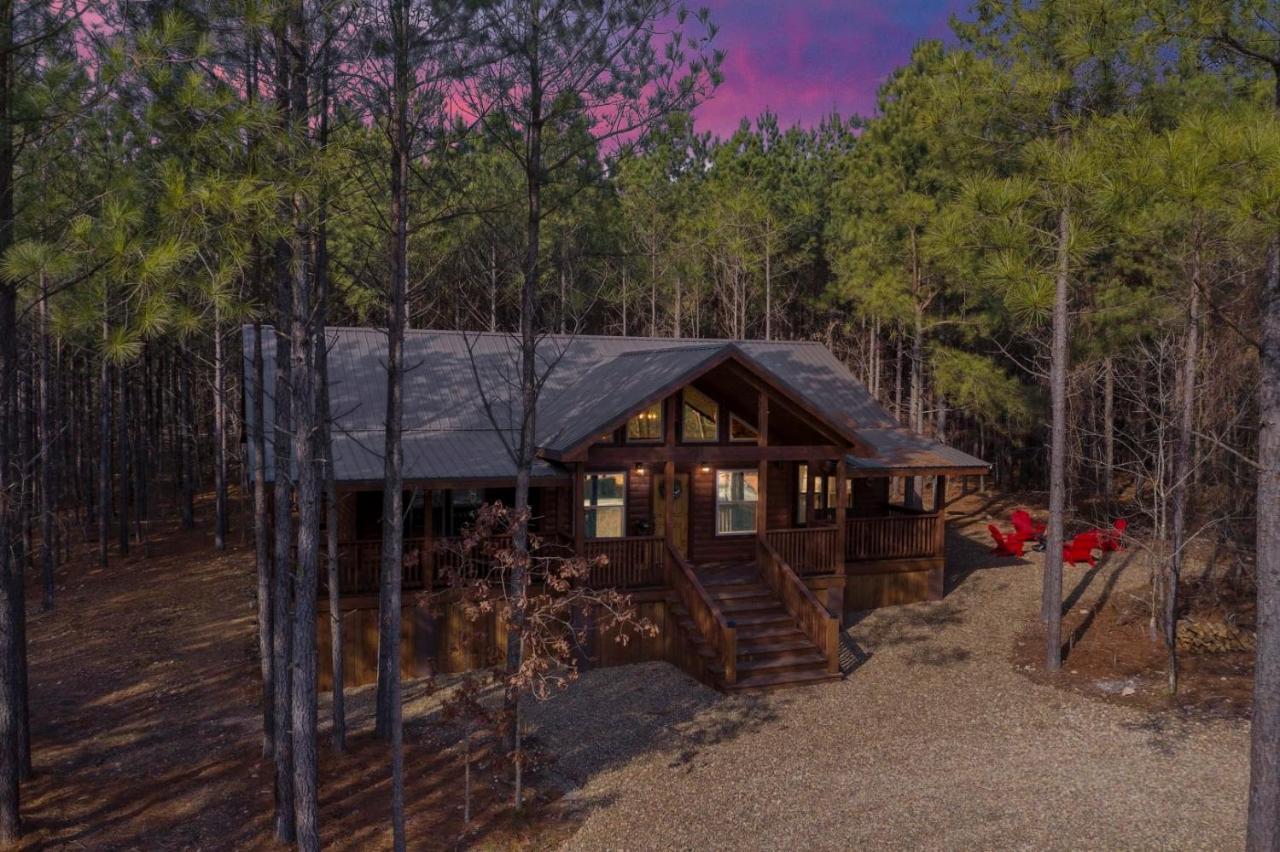 Large Luxury 2Br Cabin W Hot Tub Double Trouble Was Designed For Fun Comfort And Memories Minutes From Buzzling Hochatown And Beautiful Beaver Bend State Park Broken Bow Exteriör bild