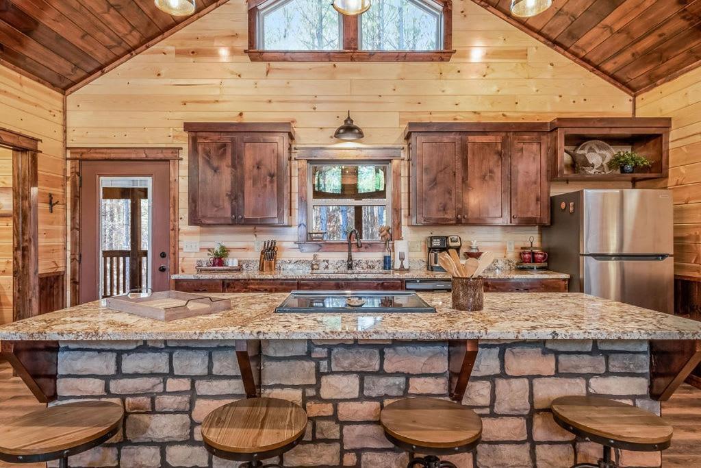 Large Luxury 2Br Cabin W Hot Tub Double Trouble Was Designed For Fun Comfort And Memories Minutes From Buzzling Hochatown And Beautiful Beaver Bend State Park Broken Bow Exteriör bild