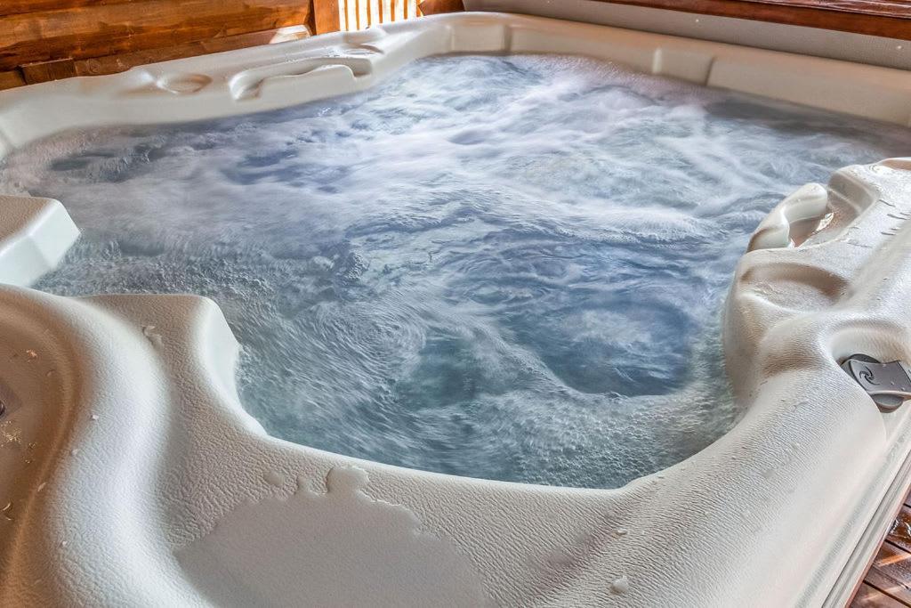 Large Luxury 2Br Cabin W Hot Tub Double Trouble Was Designed For Fun Comfort And Memories Minutes From Buzzling Hochatown And Beautiful Beaver Bend State Park Broken Bow Exteriör bild